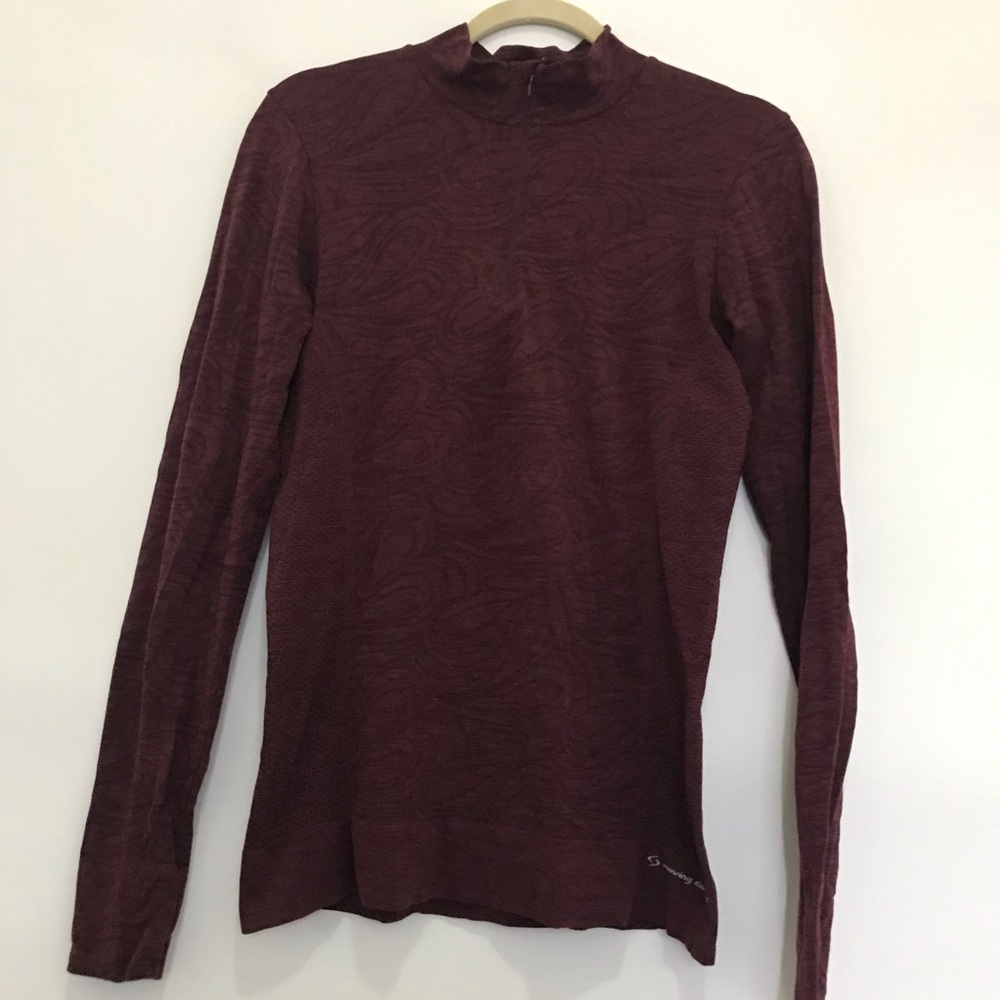Moving Comfort Long Sleeve 3/4 zip Top in Deep Wine Size M/L